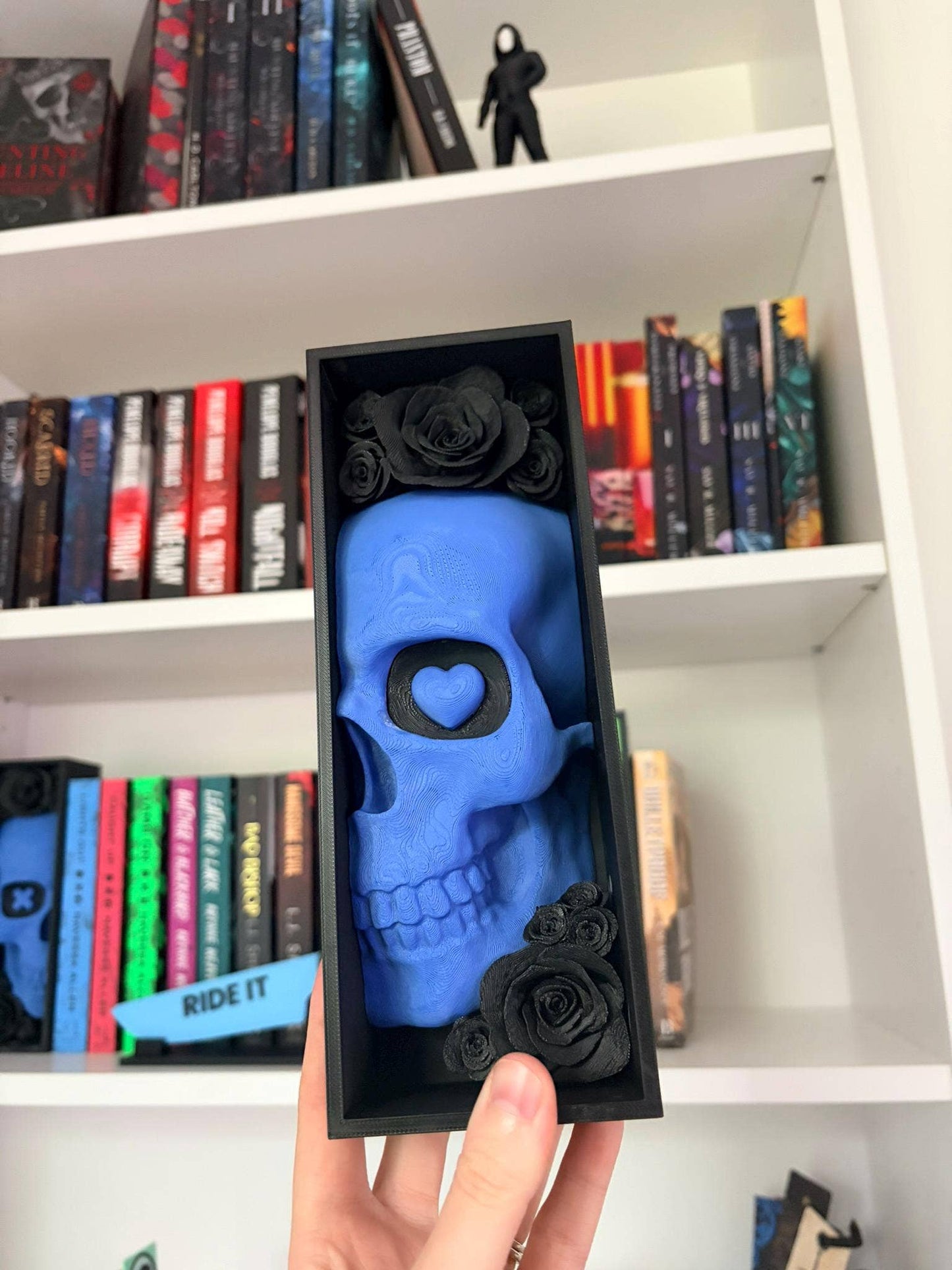 Dark Romance Skull Book Nook Gothic Bookend Decor: One of each