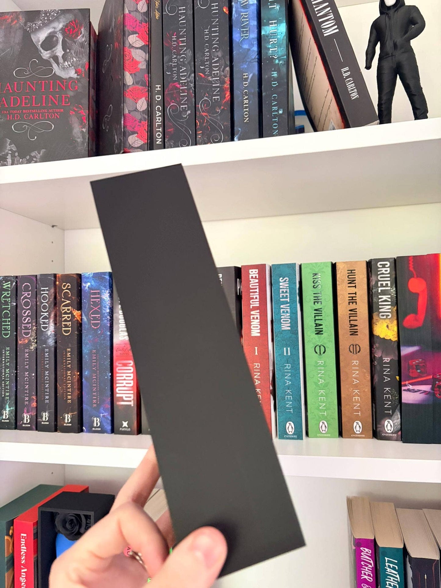 Dark Romance Skull Book Nook Gothic Bookend Decor: One of each