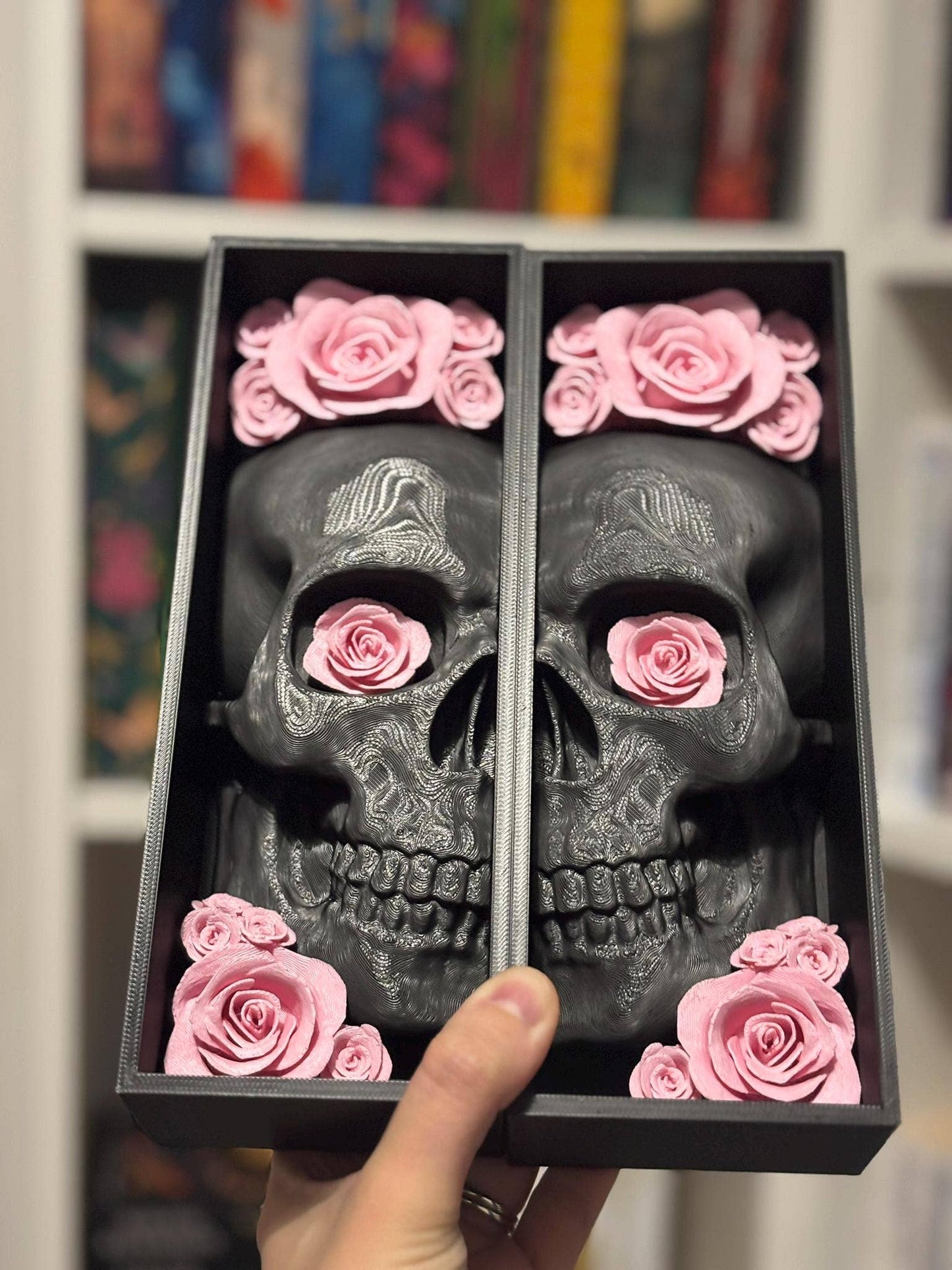 Book nooks / Pair of Book end skull with flower: Black / Light Sakura pink