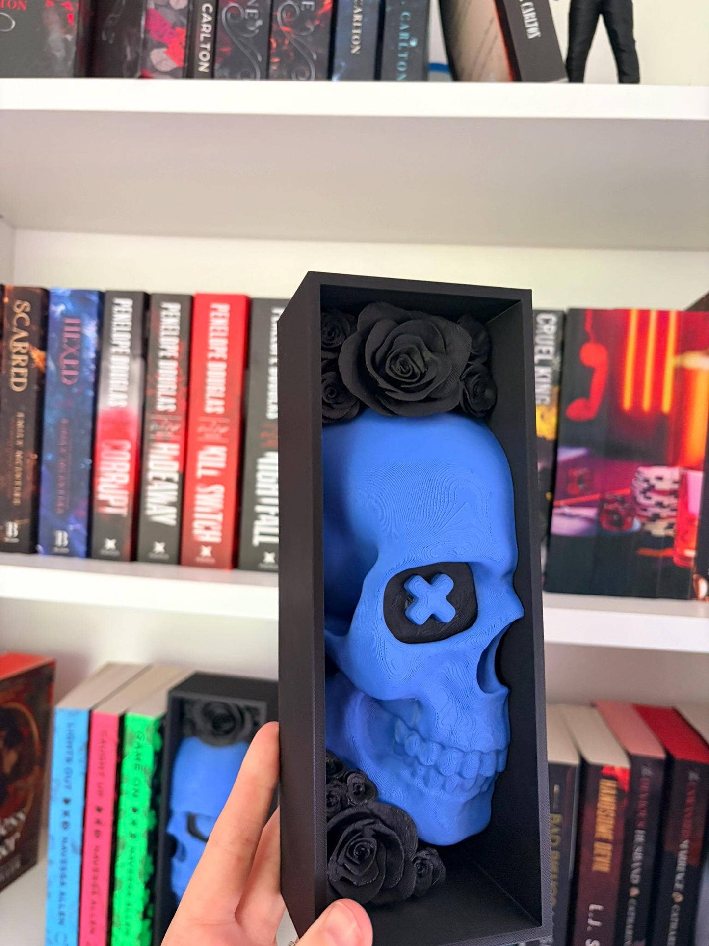 Dark Romance Skull Book Nook Gothic Bookend Decor: One of each